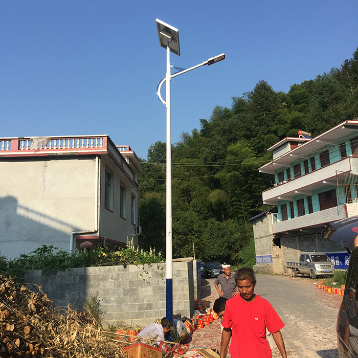 太阳能路灯 太阳能路灯厂家 bsports太阳能