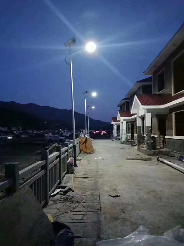 河北太阳能路灯_bsports太阳能路灯_太阳能路灯厂家