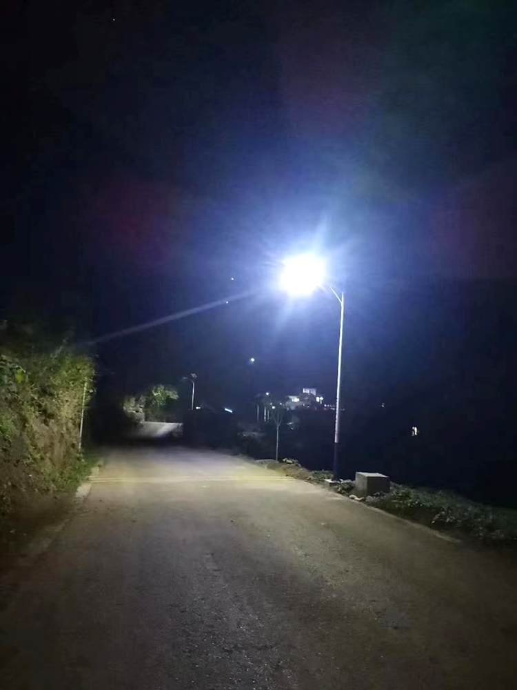 云南太阳能路灯_led太阳能路灯_bsports太阳能路灯厂家