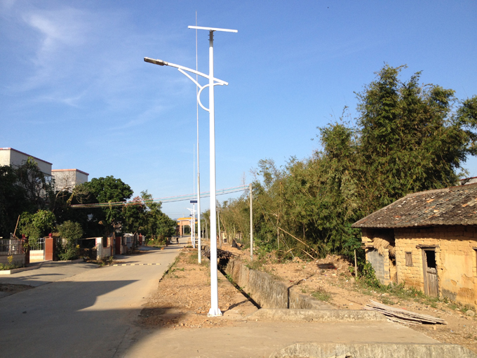 太阳能马路灯 太阳能道路灯 bsports太阳能灯饰有限公司