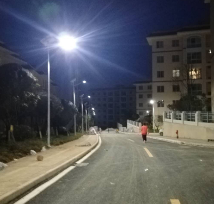 小区太阳能路灯 太阳能路灯厂家 bsports